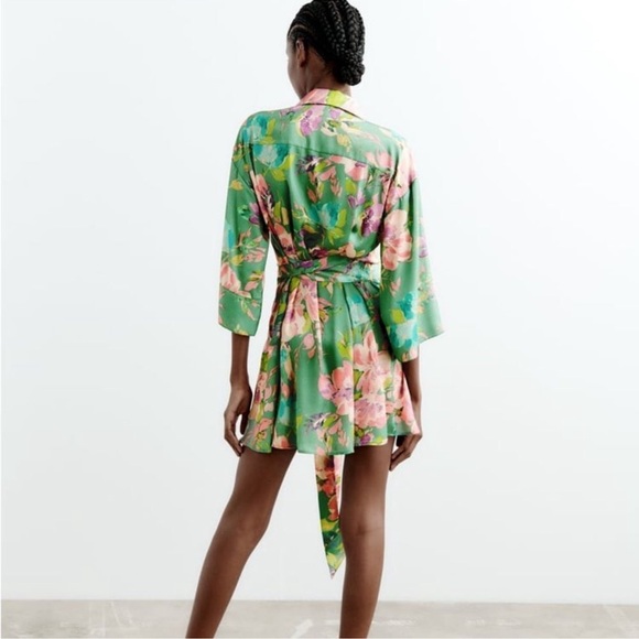 NWT ZARA Printed Satin Effect Shirtdress (Size M) - Picture 3 of 7